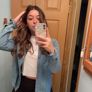 Meet your Posher, Jena